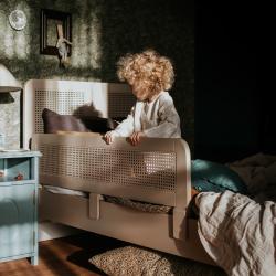 PROMO Barrière en bois massif pour lit ZENIA 90x200, Couleur Blanc-beige, L120, l3, H28, ALFRED ET COMPAGNIE