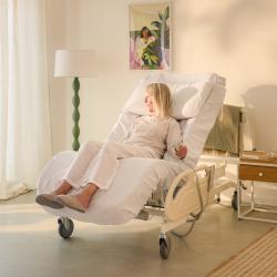 Lit médicalisé releveur et verticalisable Sit Up - de minimum 140 à 195 cm