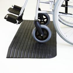 Rampe de seuil en caoutchouc - 10 cm - Norme ERP - Caoutchouc - Poids max supporté : - 1000 kg