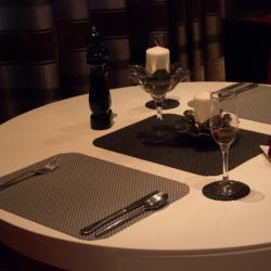 Set de table antidérapant Stay-Put - Rouge - 40 cm