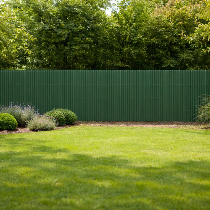 Canisse PVC occultant simple face 1,5x3m vert - Kit fixation inclus - Ducatillon