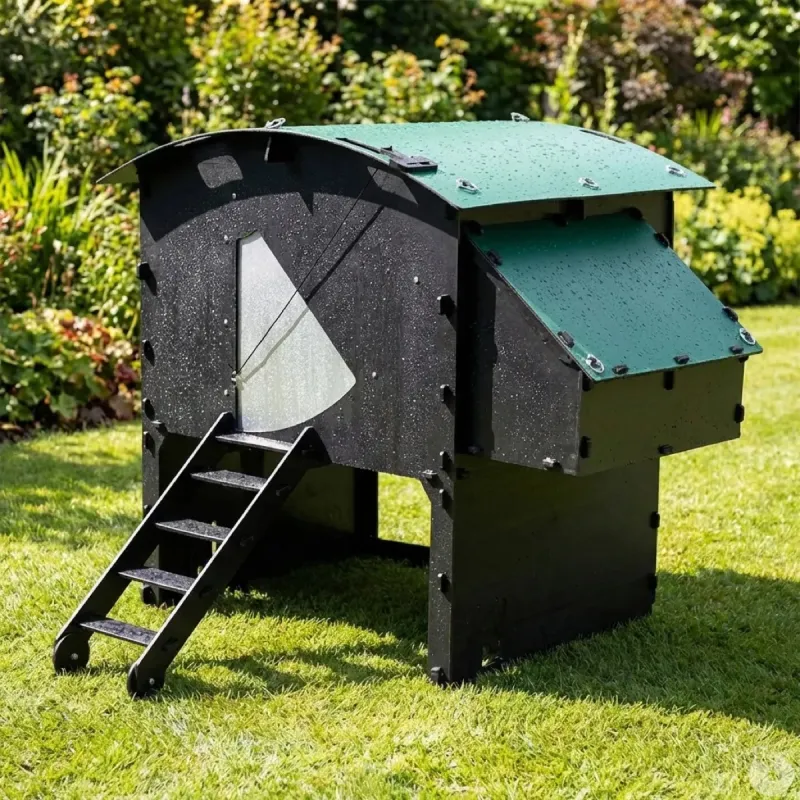 Poulailler surélevé en plastique recyclé 8 à 15 poules - Ducatillon