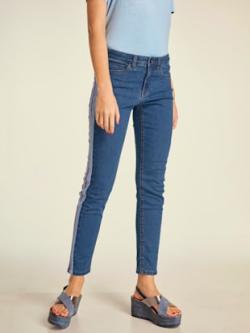 Jean coupe skinny tendance, coleur bleu délavé - HELLINE