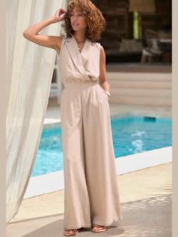 Combinaison col à revers tendance, couleur couleur ivoire, taille 42, marque LASCANA - helline