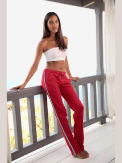 Pantalon d'intérieur sweatshirt avec bandes latérales métalliques, couleur rouge, taille 58/60, marque Bench. Loungewear - helline