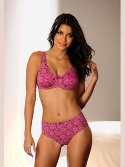 Slip gainant. coupe enveloppante, couleur : violet foncé à motifs, taille 50/52, marque Nuance, 95% coton;5% élasthanne - helline