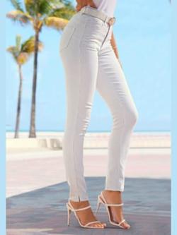Jegging coutures structurantes pour une coupe et un galbe parfaits, coleur blanc-sable - HELLINE