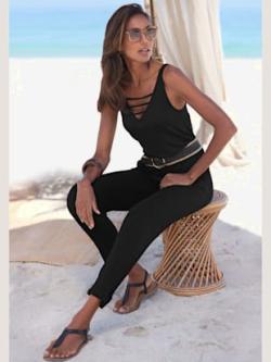 Combinaison encolure en v dégagée devant et au dos, couleur noir, taille 38, marque s.Oliver - helline