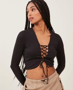 Top court avec laçage central Femme - Couleur noir - Taille S - T-shirt et Top Femme - PIMKIE