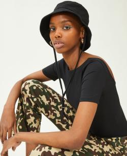 Bob en toile avec cordon