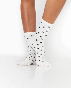 Paire de chaussettes avec cœurs