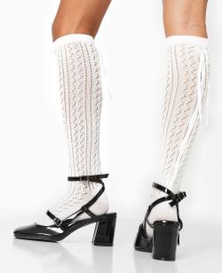 Paire de chaussettes avec rubans satinés