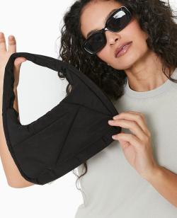 Sac effet matelassé porté épaule