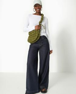 Sac besace en tissu matelassé