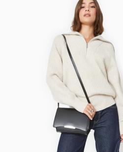 Sac boxy avec détail métal sur rabat