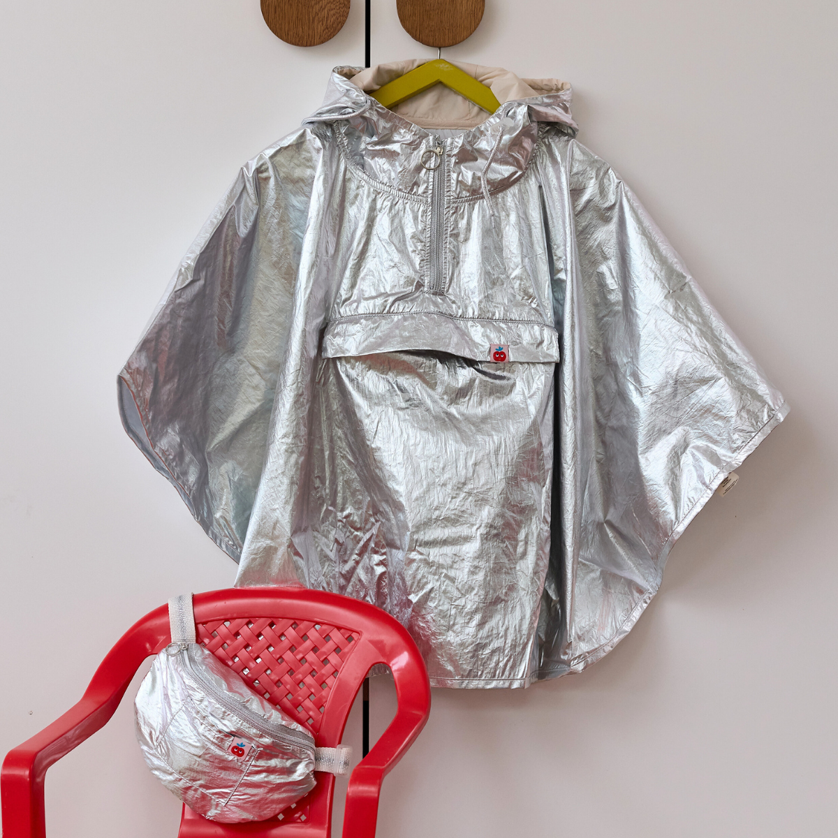 Cape de pluie enfant métallisée argent - Vichy chéri