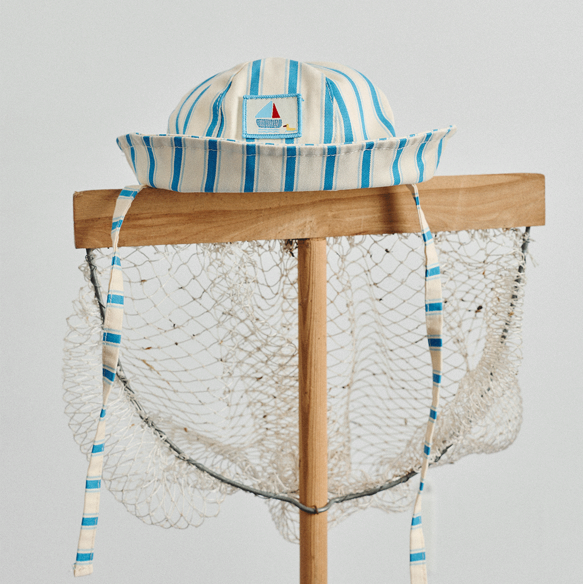 Chapeau de soleil bébé 6-12 mois rayé bleu - Petit Matelot