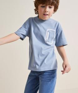 T-shirt garçon en coton biologique bleu ciel avec détail poche - 10 A