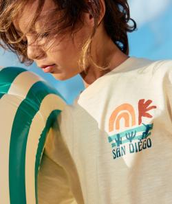 T-shirt garçon en coton bio jaune avec messages et motifs thème californie - 10 A