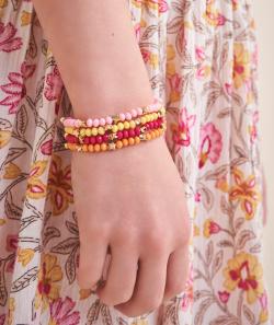 Le lot de 4 bracelets de perles colorées et dorées - TU