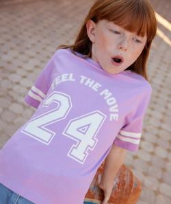 T-shirt fille en coton biologique mauve avec chiffres et messages - 4 A