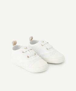 Chaussons style baskets bébé fille blancs brodés - 6-12 M