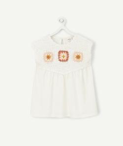 Le t-shirt écru en coton biologique et en crochet - 5 A
