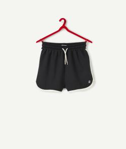 Le short molleton noir avec détails contrastés - 10 A
