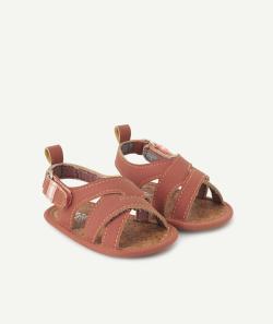 Les chaussons rouille type sandales - 6-12 M