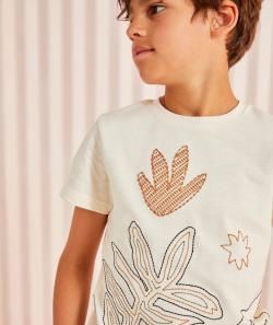 T-shirt garçon en coton bio écru avec broderies feuillage - 14 A