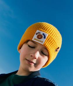 Bonnet garçon en tricot jaune avec patch smiley et messages - 2-4 A