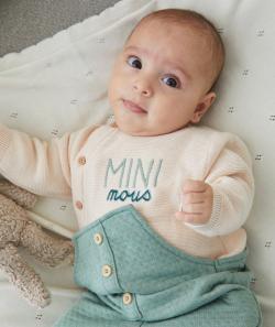Pull bébé en maille beige avec message brodé vert - 1 M