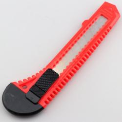 Cutter lame 18 mm BGS rouge