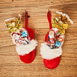 Lot de 2 pantoufles en peluche avec friandises
