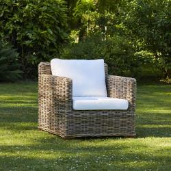 CODE BFRIDAY10, -10% sur Fauteuil de jardin en bois massif kubu naturel, Kubu, Naturel, H80 cm L86 l86 cm BERAH GETAH