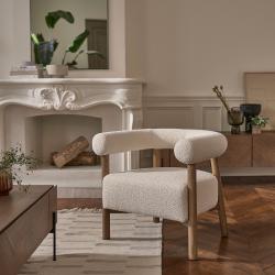 CODE BFRIDAY10, -10% sur Fauteuil rond en bois massif chêne massif et tissu bouclette écrue, Chêne rouge, Naturel, H77,5 cm L76 l76 cm BERAH GETAH