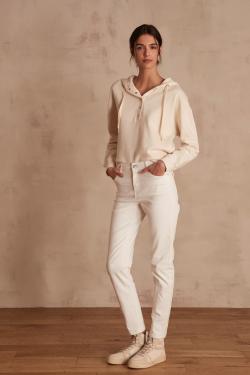 Jean mum solene