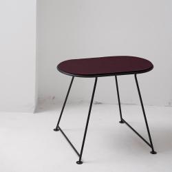 Table Capsule en feutre - Bordeaux - Nathalie Rives A lifestyle